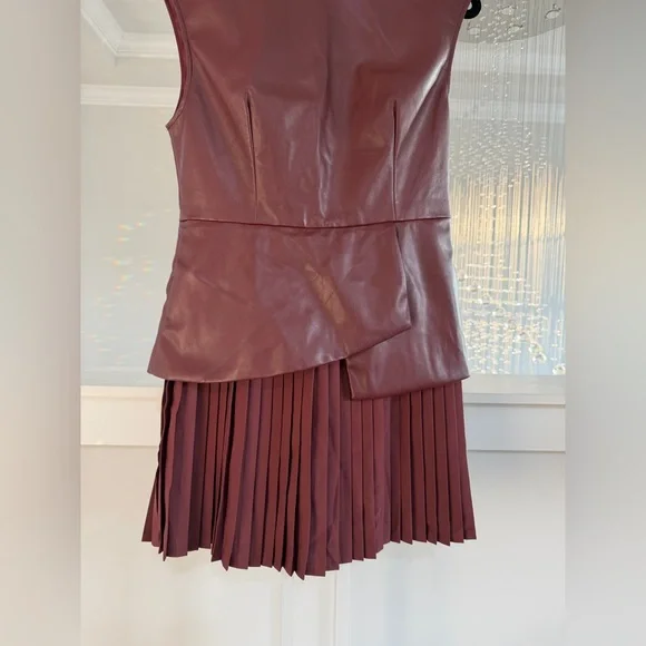 COMMENSE Faux Leather Dress with Peplum Detail - Picture 5 of 7
